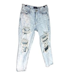 Aeropostale Light Wash Mom Jeans